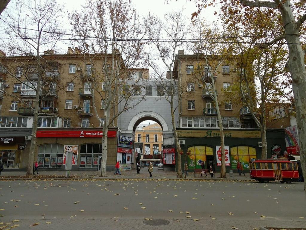 Apartments In The City Center On Sobornaya Street Mykolajiv Eksteriør bilde